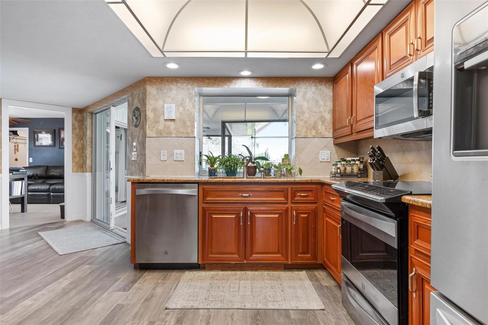 Image 16 of 62 For 1714 Coral Sands Court