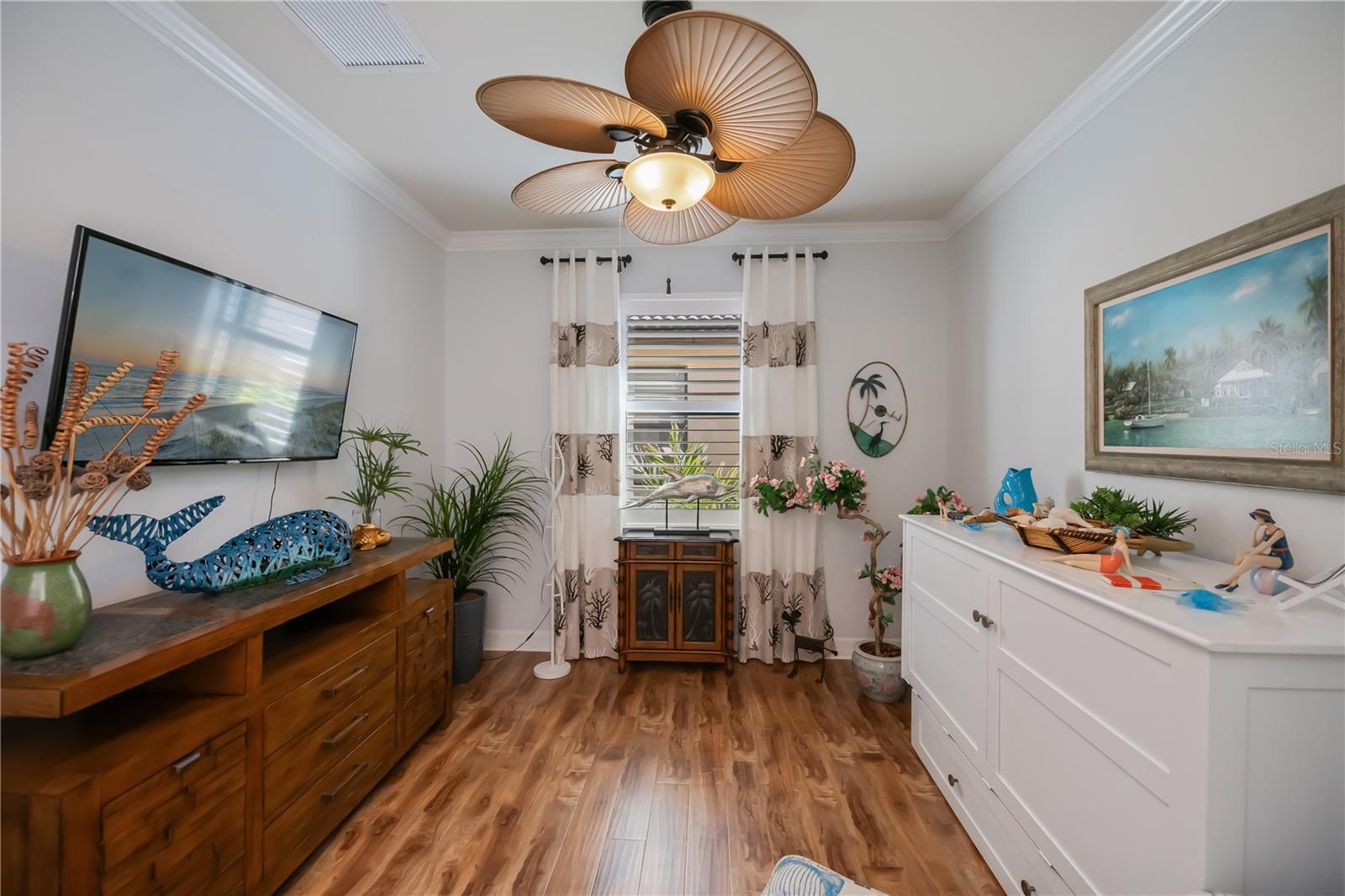 Image 43 of 53 For 13861 Karina Street