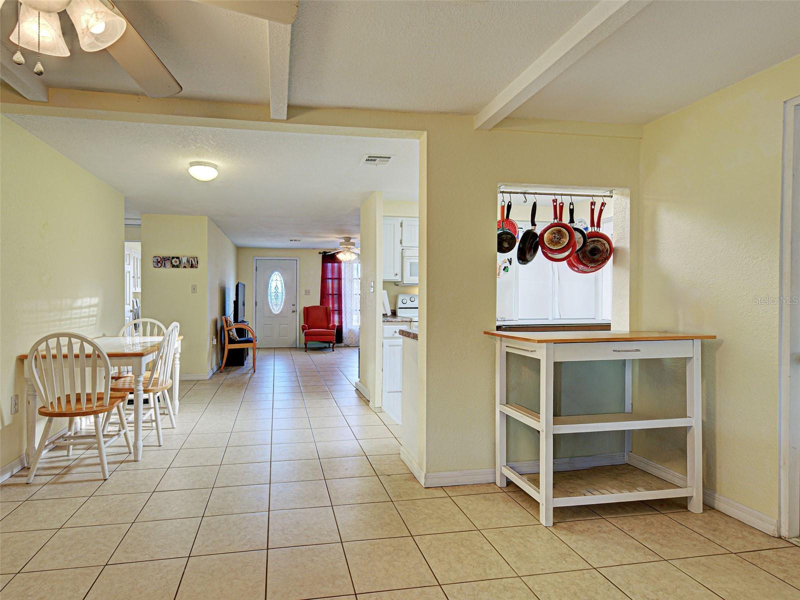 Image 23 of 48 For 3371 Pinetree Street