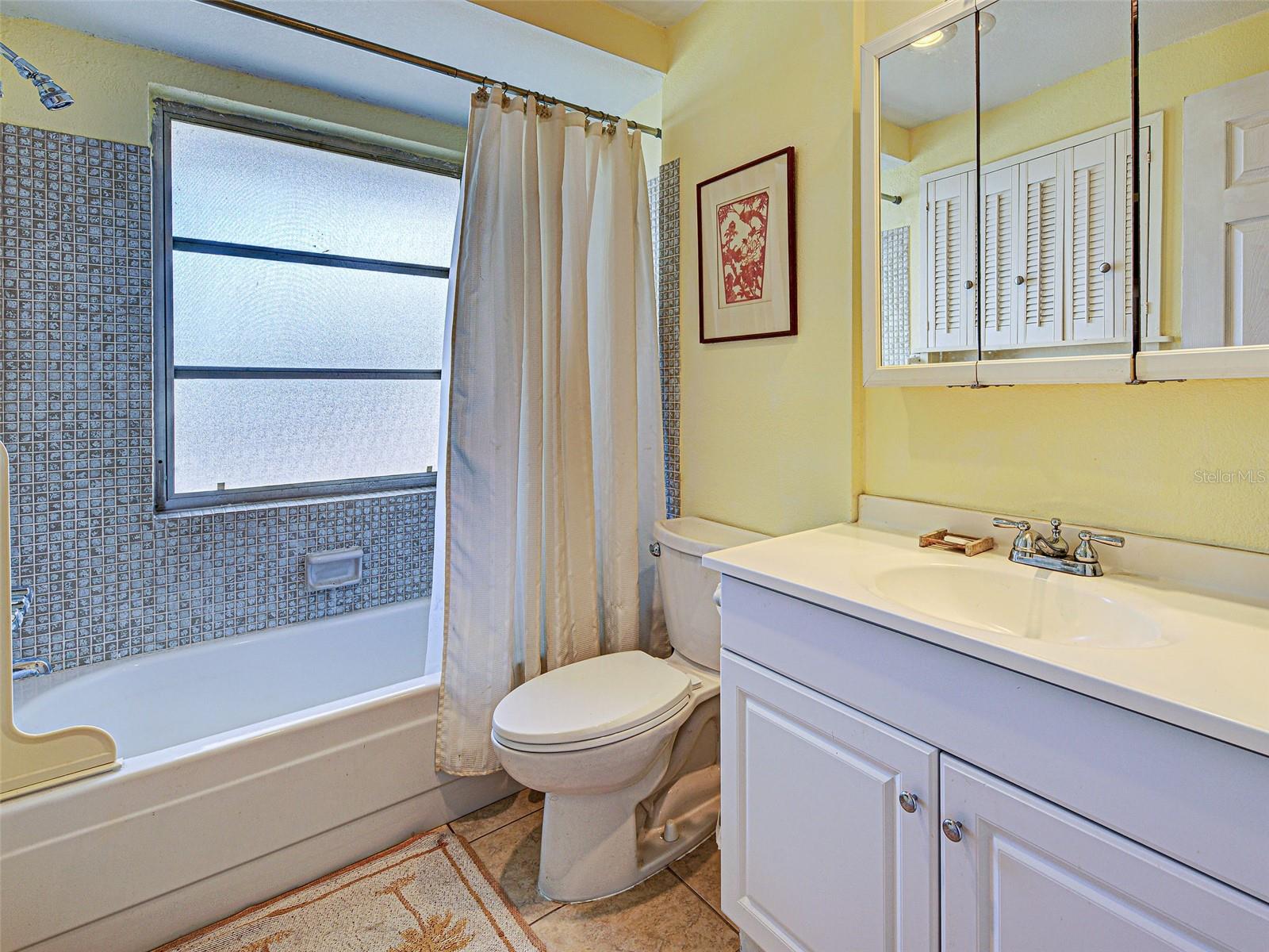 Image 36 of 48 For 3371 Pinetree Street