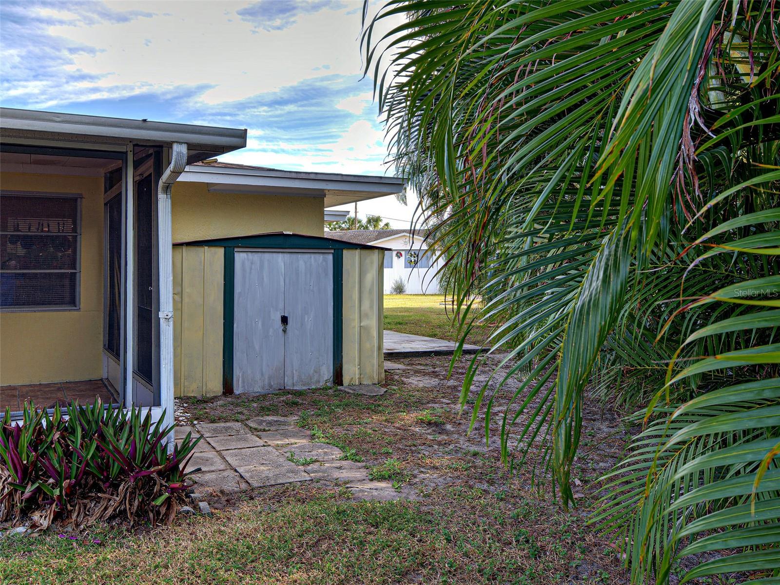 Image 46 of 48 For 3371 Pinetree Street