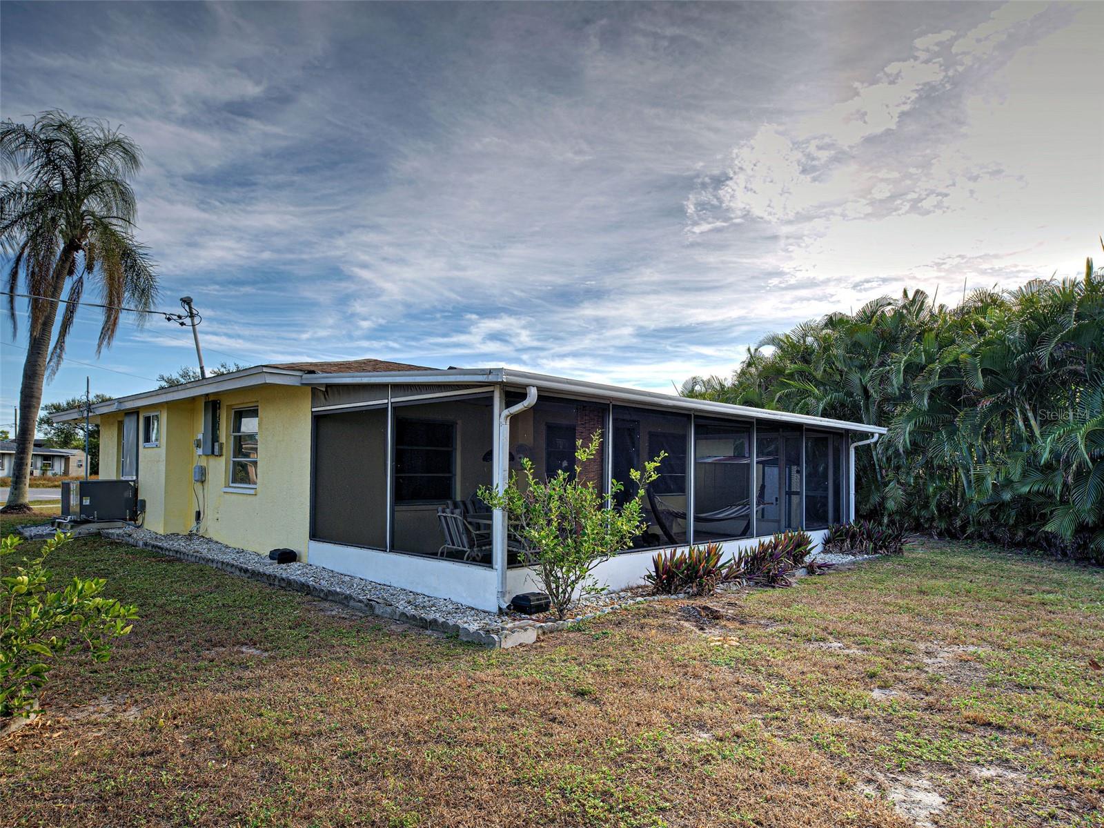 Image 47 of 48 For 3371 Pinetree Street