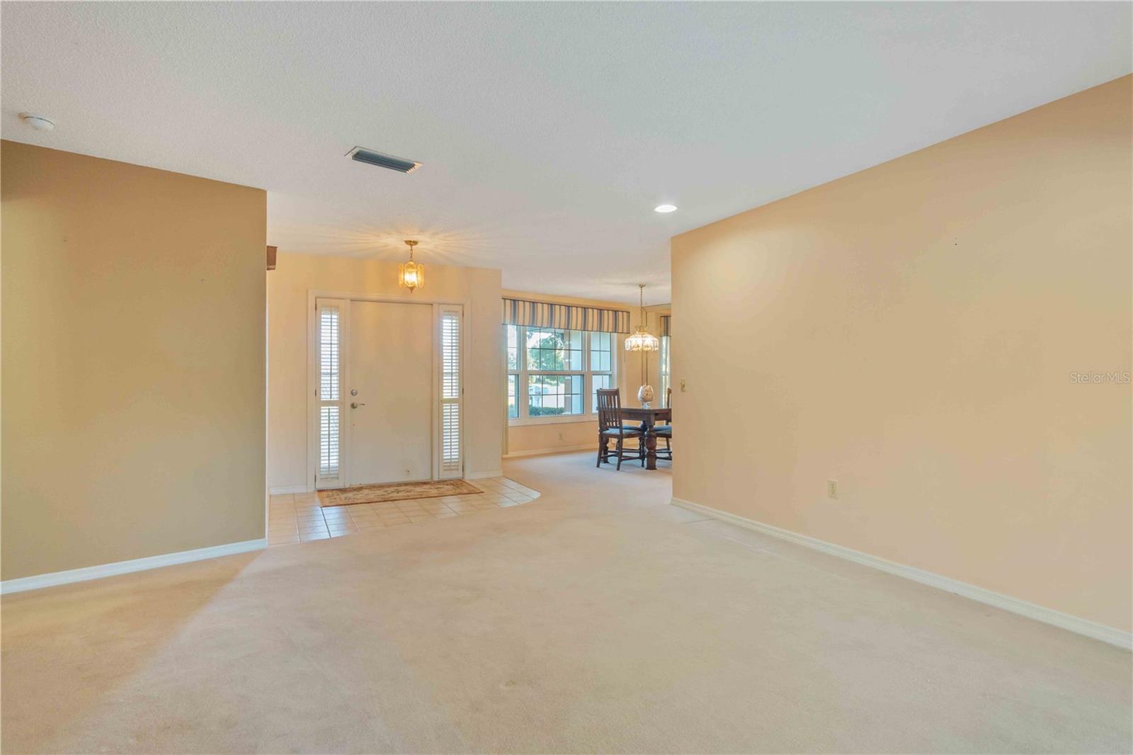 Image 16 of 51 For 209 Woodland Drive