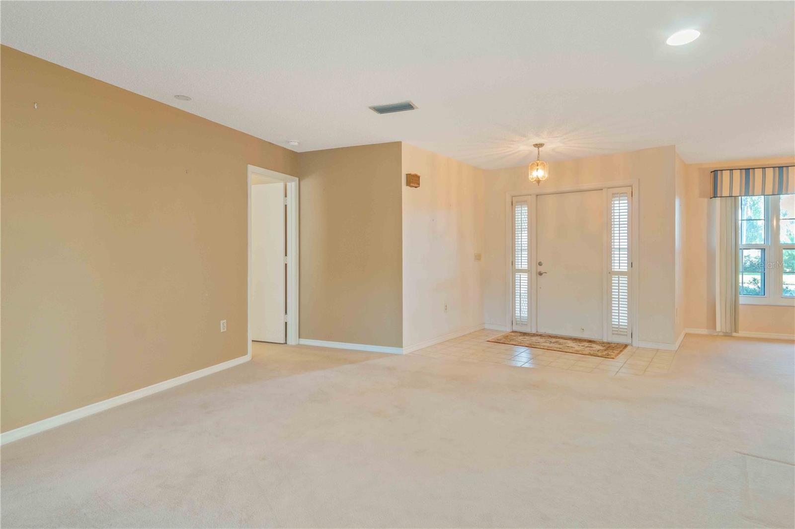 Image 20 of 51 For 209 Woodland Drive