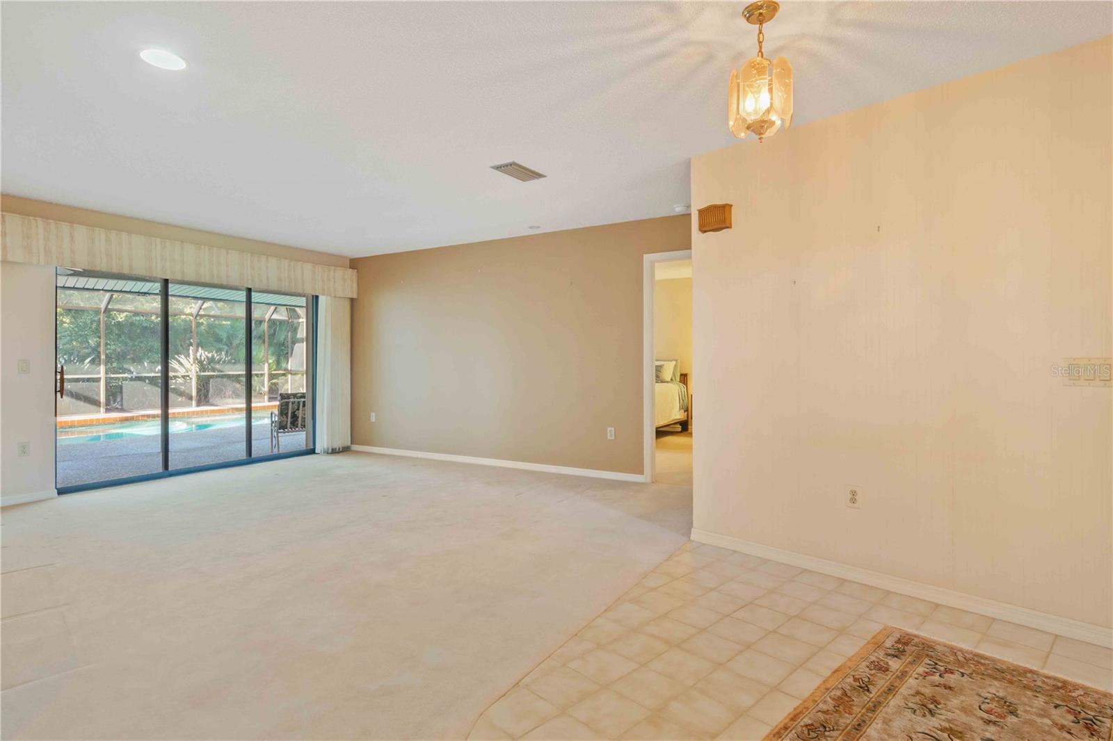 Image 21 of 51 For 209 Woodland Drive