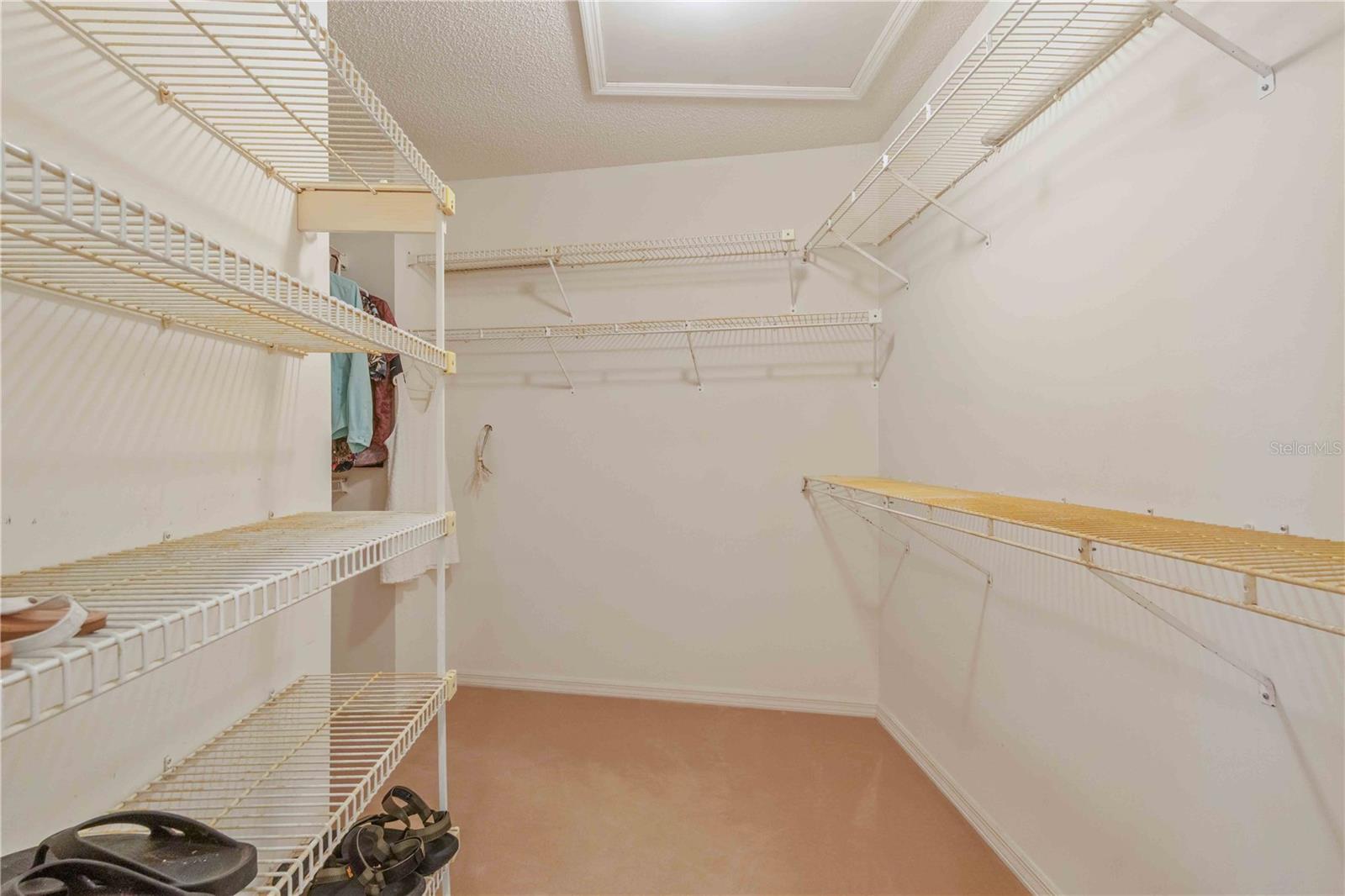 Image 32 of 51 For 209 Woodland Drive