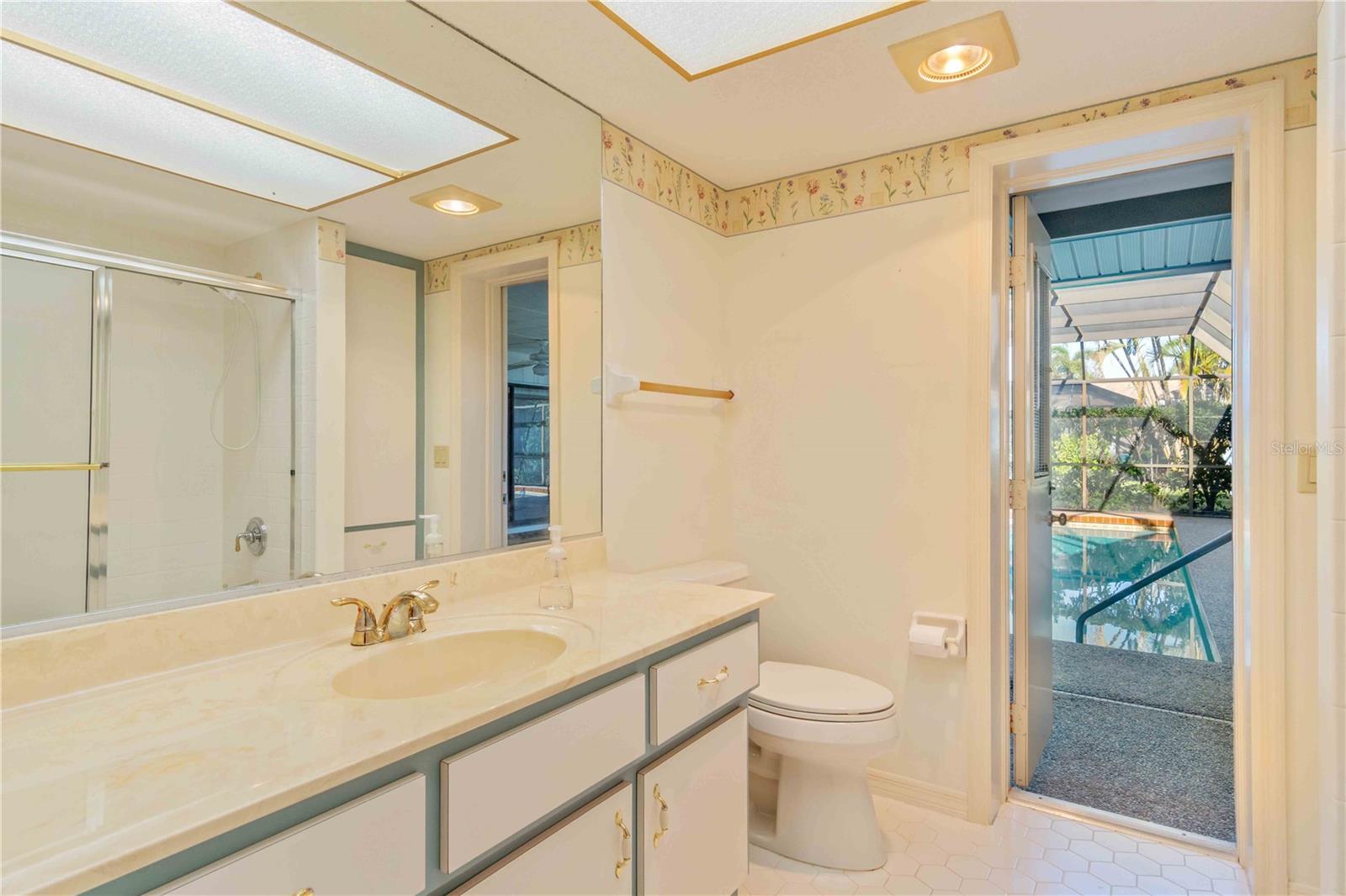 Image 36 of 51 For 209 Woodland Drive