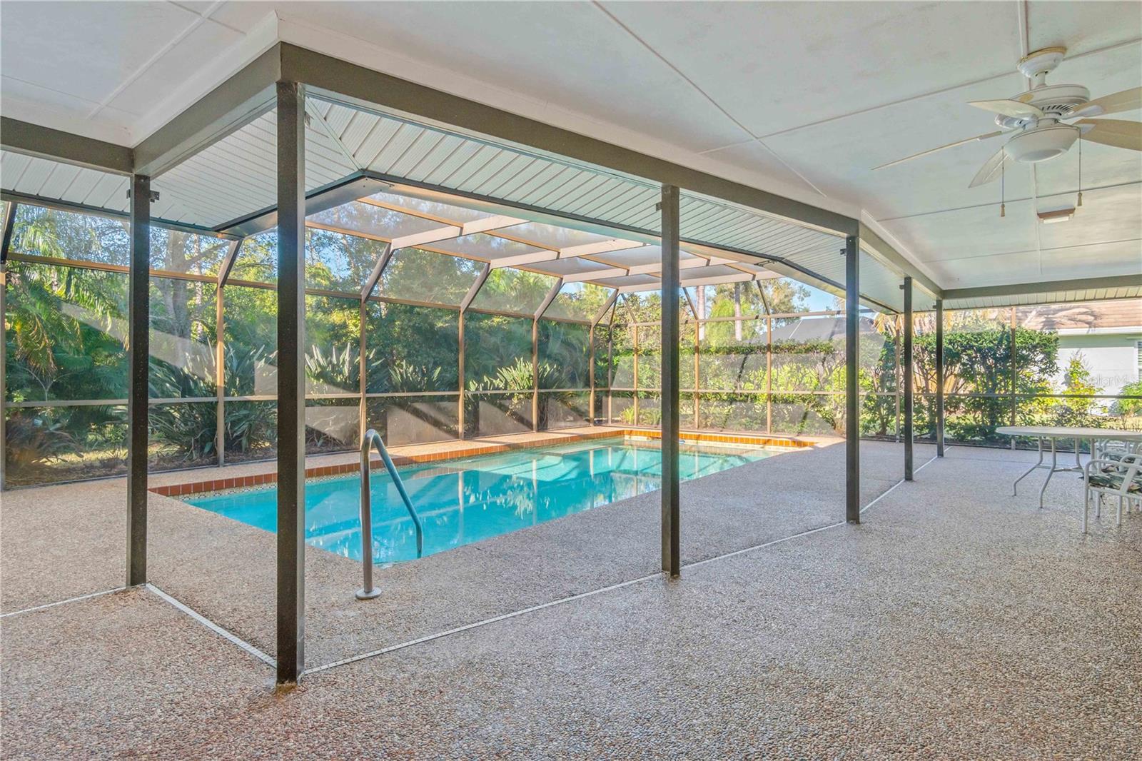 Image 41 of 51 For 209 Woodland Drive