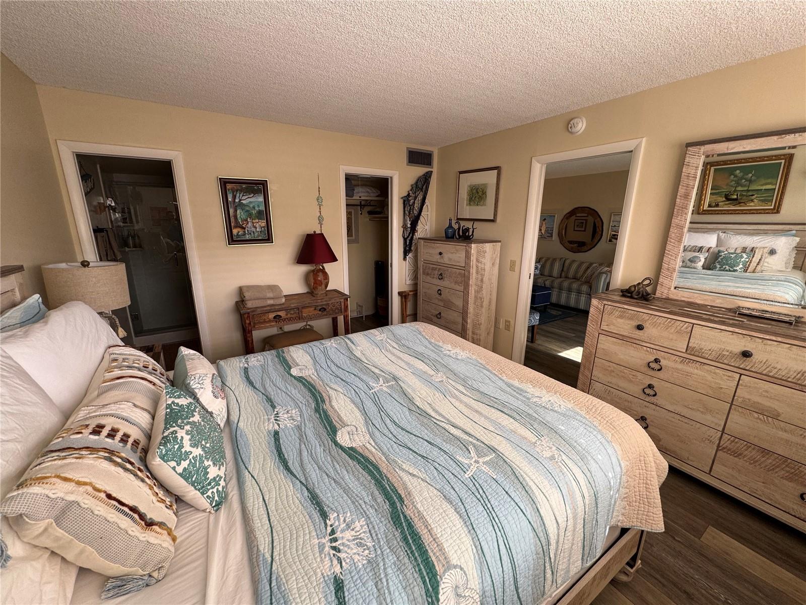 Image 15 of 17 For 1400 Tarpon Center Drive 111