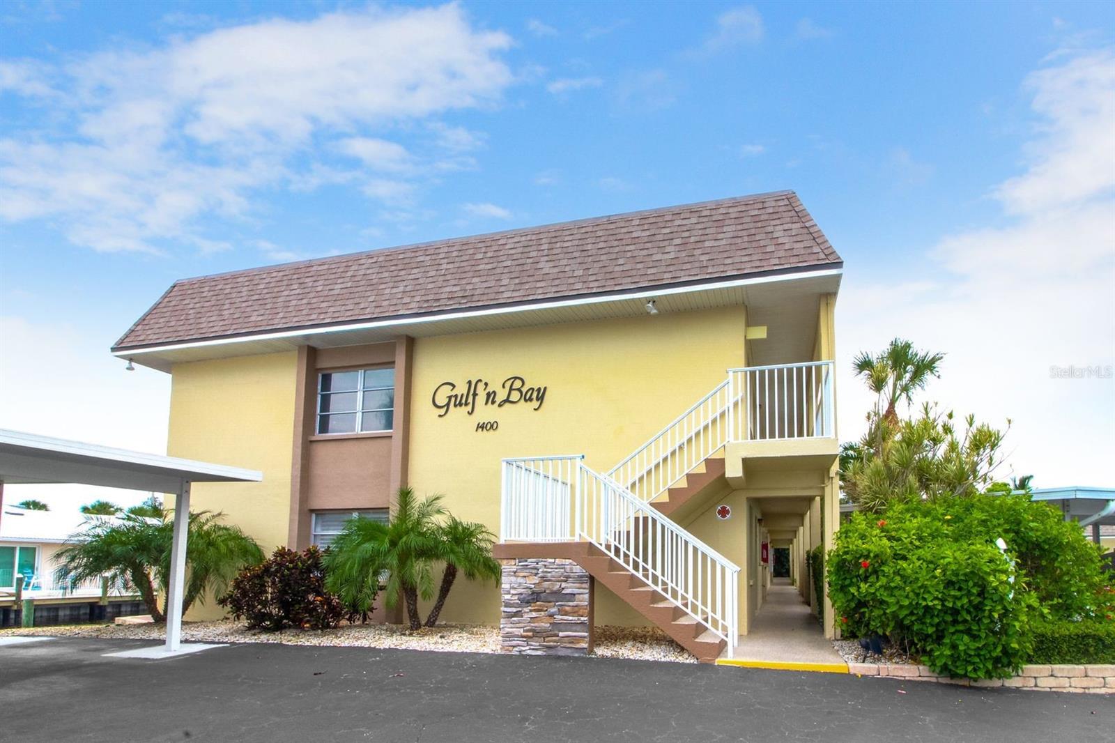 Image 2 of 17 For 1400 Tarpon Center Drive 111