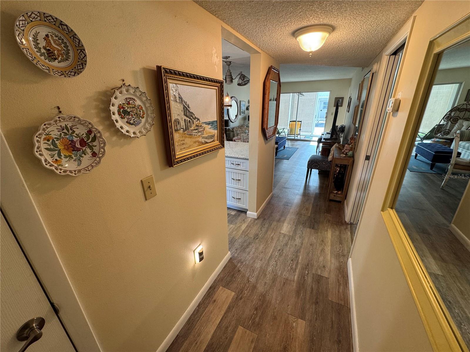 Image 4 of 17 For 1400 Tarpon Center Drive 111