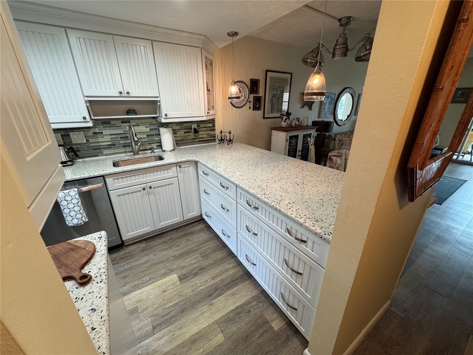 Image 5 of 17 For 1400 Tarpon Center Drive 111