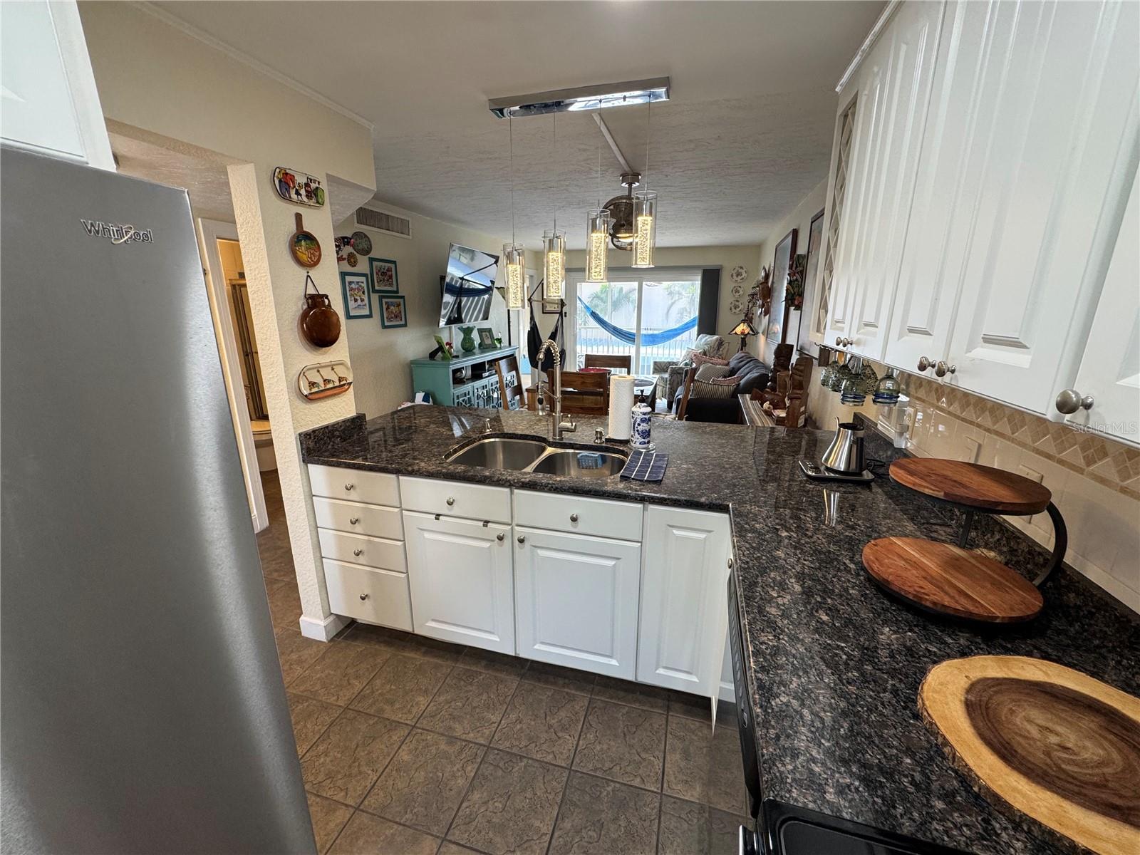 Image 7 of 24 For 1400 Tarpon Center Drive 206