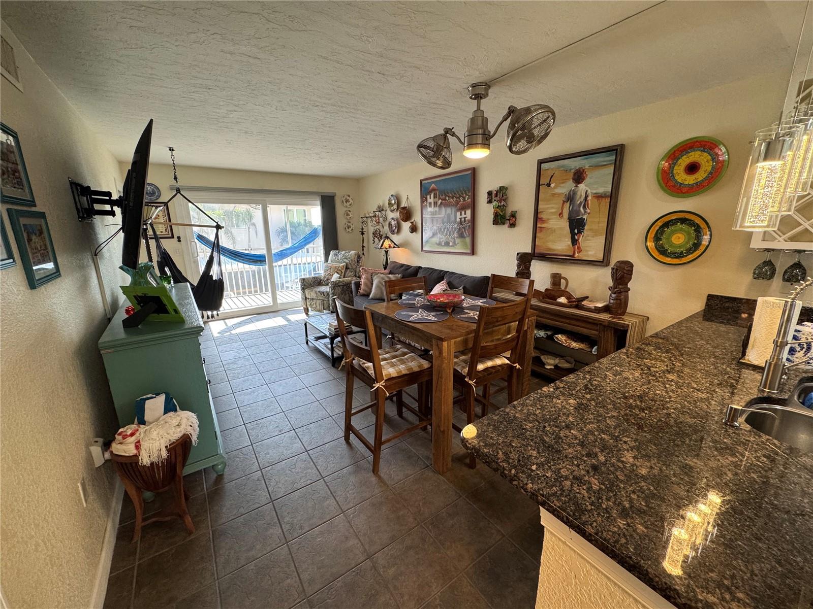 Image 9 of 24 For 1400 Tarpon Center Drive 206