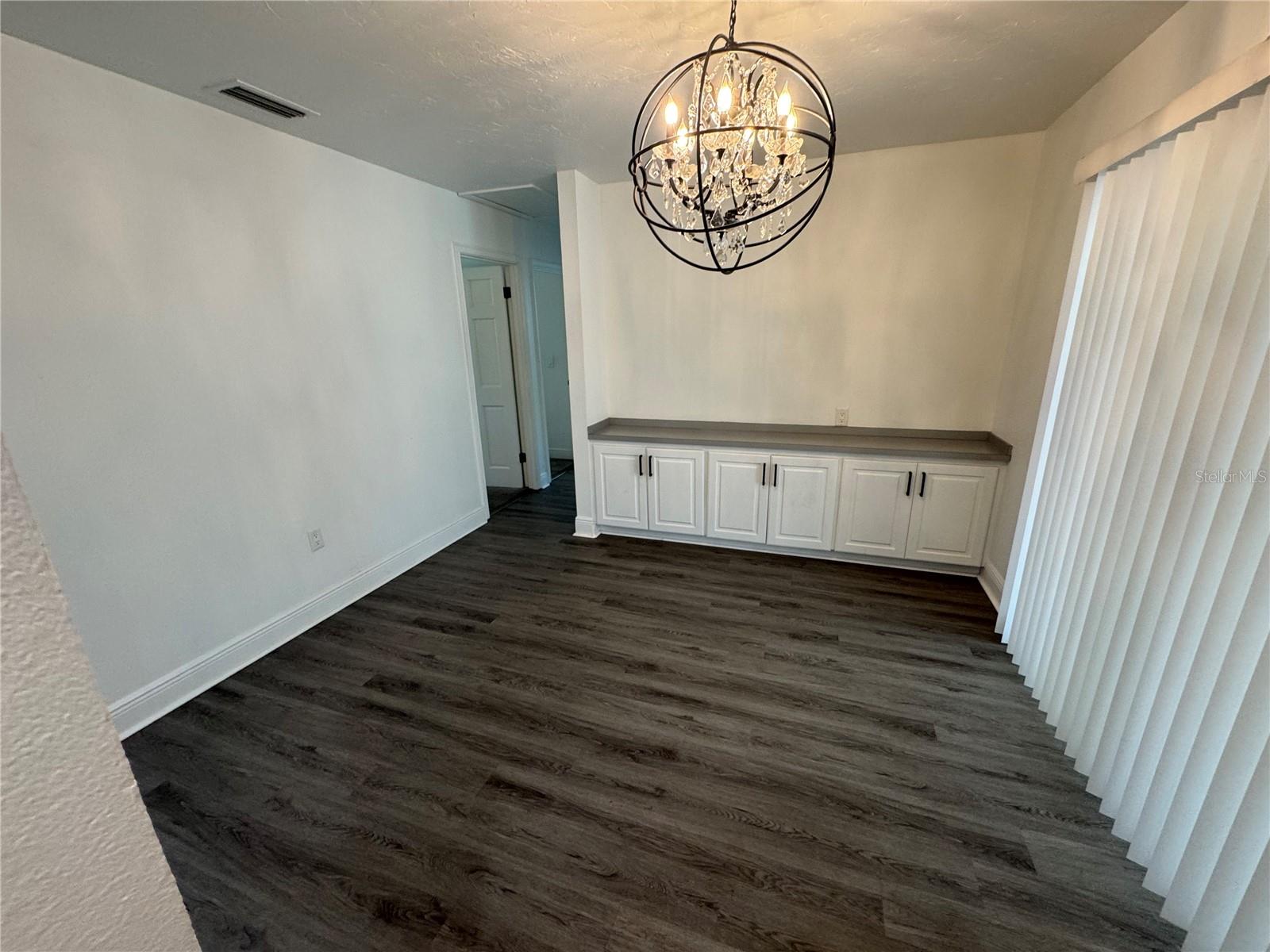 Image 15 of 44 For 3740 Aberdeen Drive