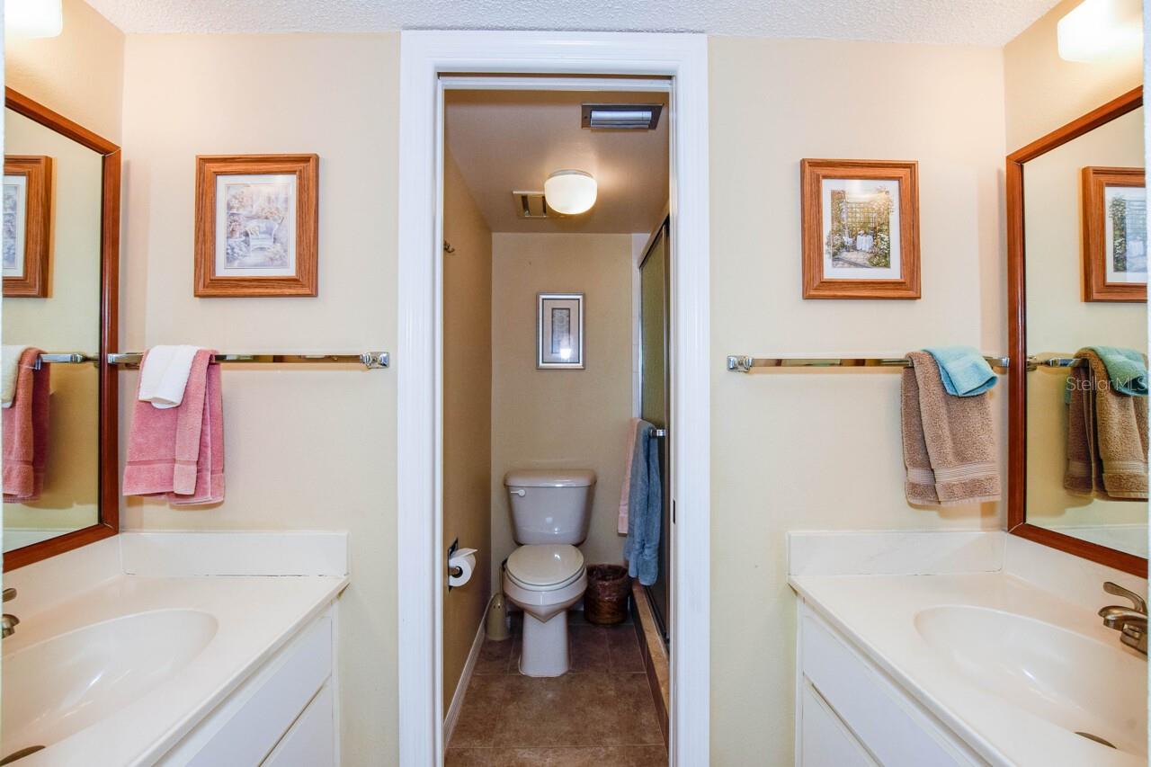 Image 15 of 53 For 437 Cerromar Lane 519