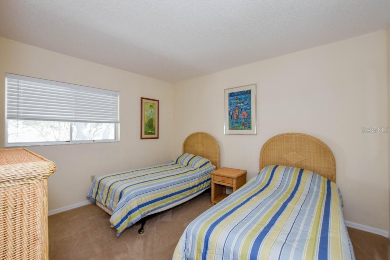 Image 18 of 53 For 437 Cerromar Lane 519