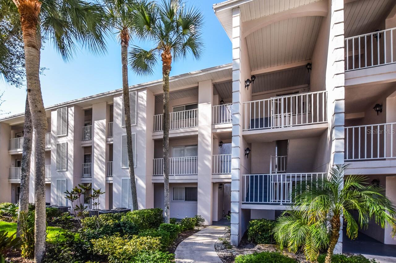 Image 3 of 53 For 437 Cerromar Lane 519