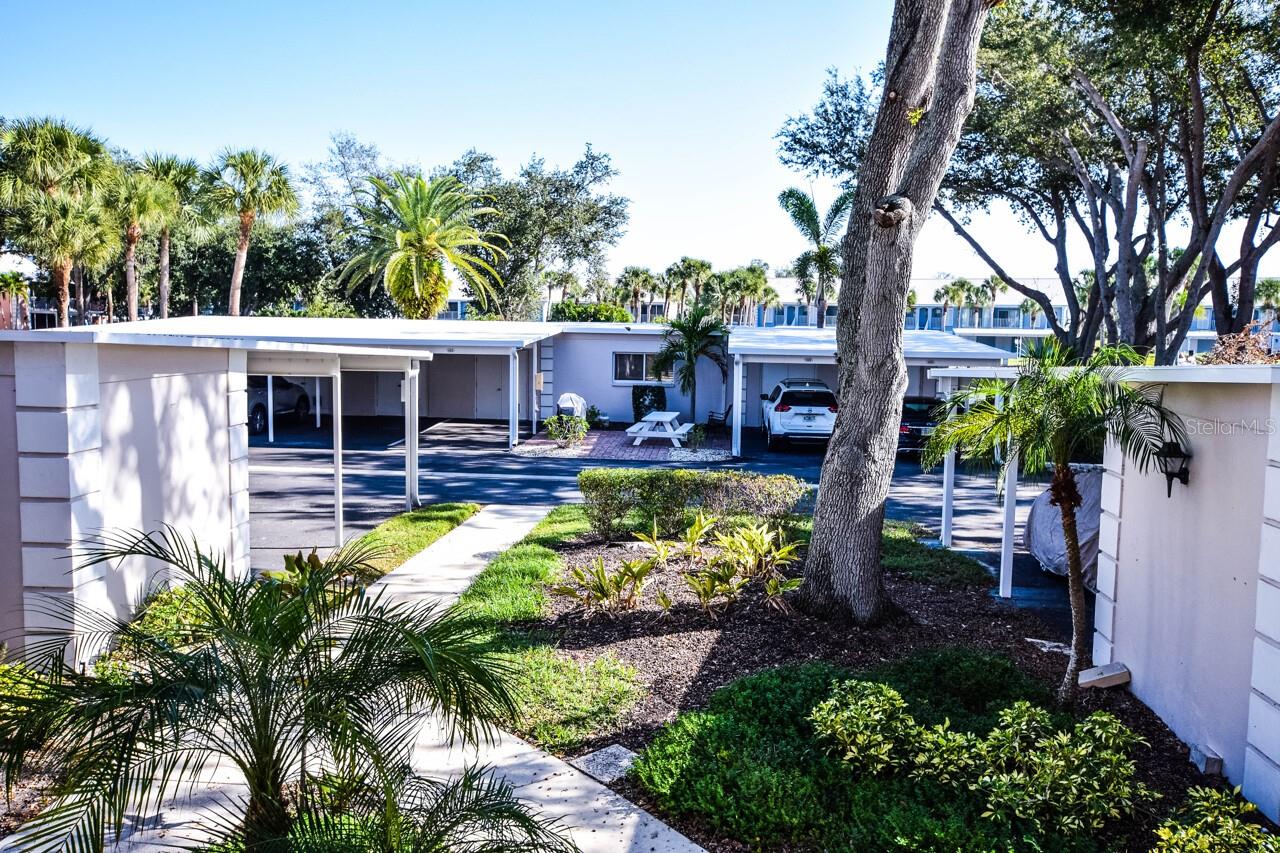 Image 31 of 53 For 437 Cerromar Lane 519