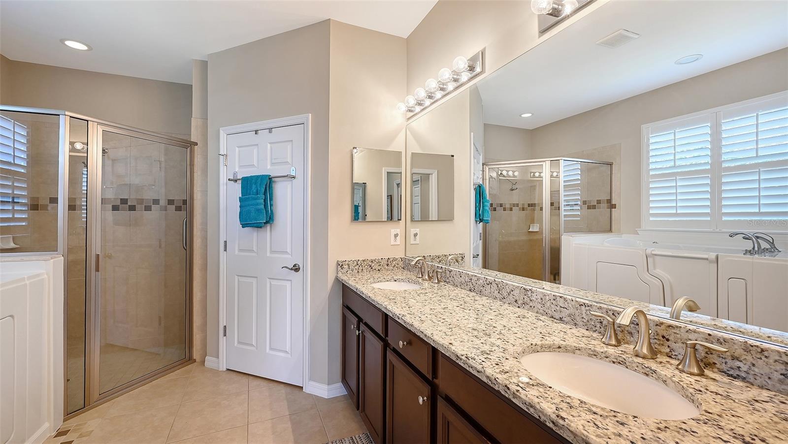 Image 26 of 67 For 5400 Layton Drive