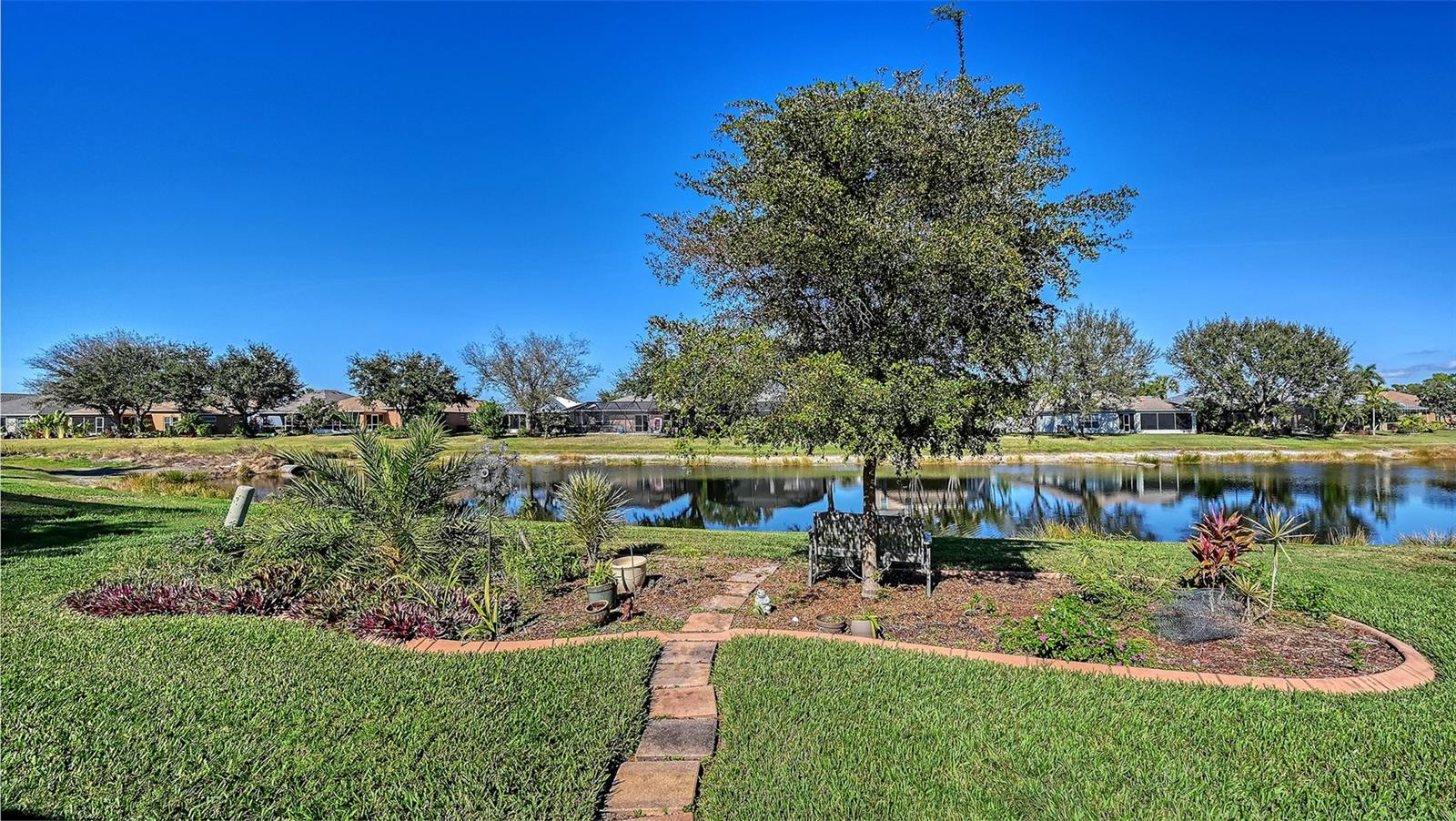 Image 36 of 67 For 5400 Layton Drive