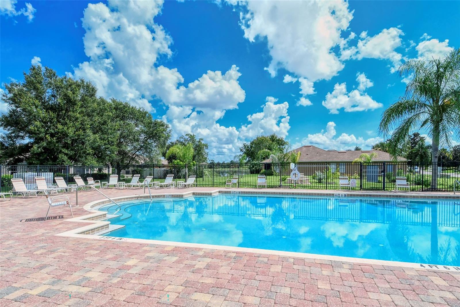 Image 52 of 67 For 5400 Layton Drive