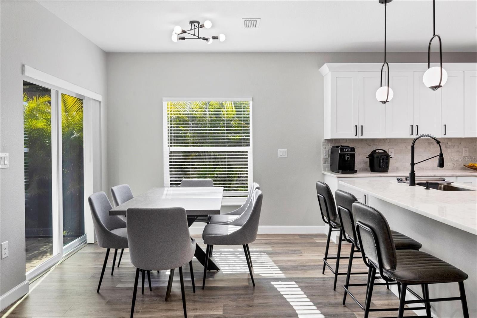 Image 14 of 62 For 338 Boundary Boulevard