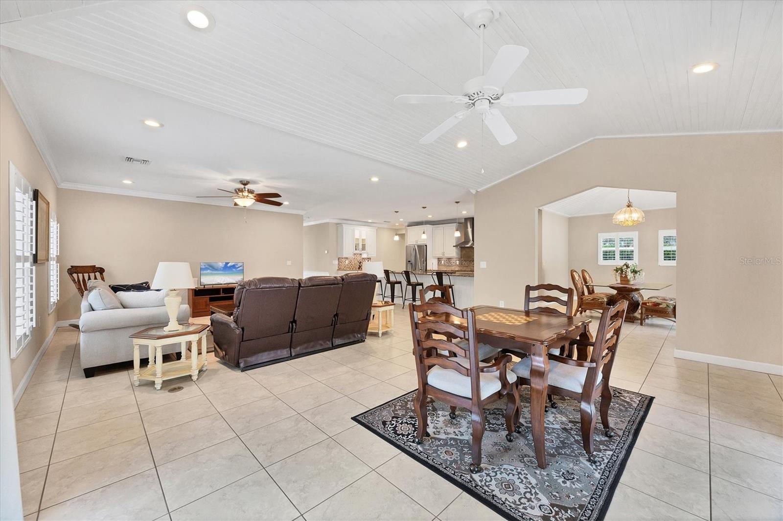 Image 15 of 66 For 18 Golf View Drive