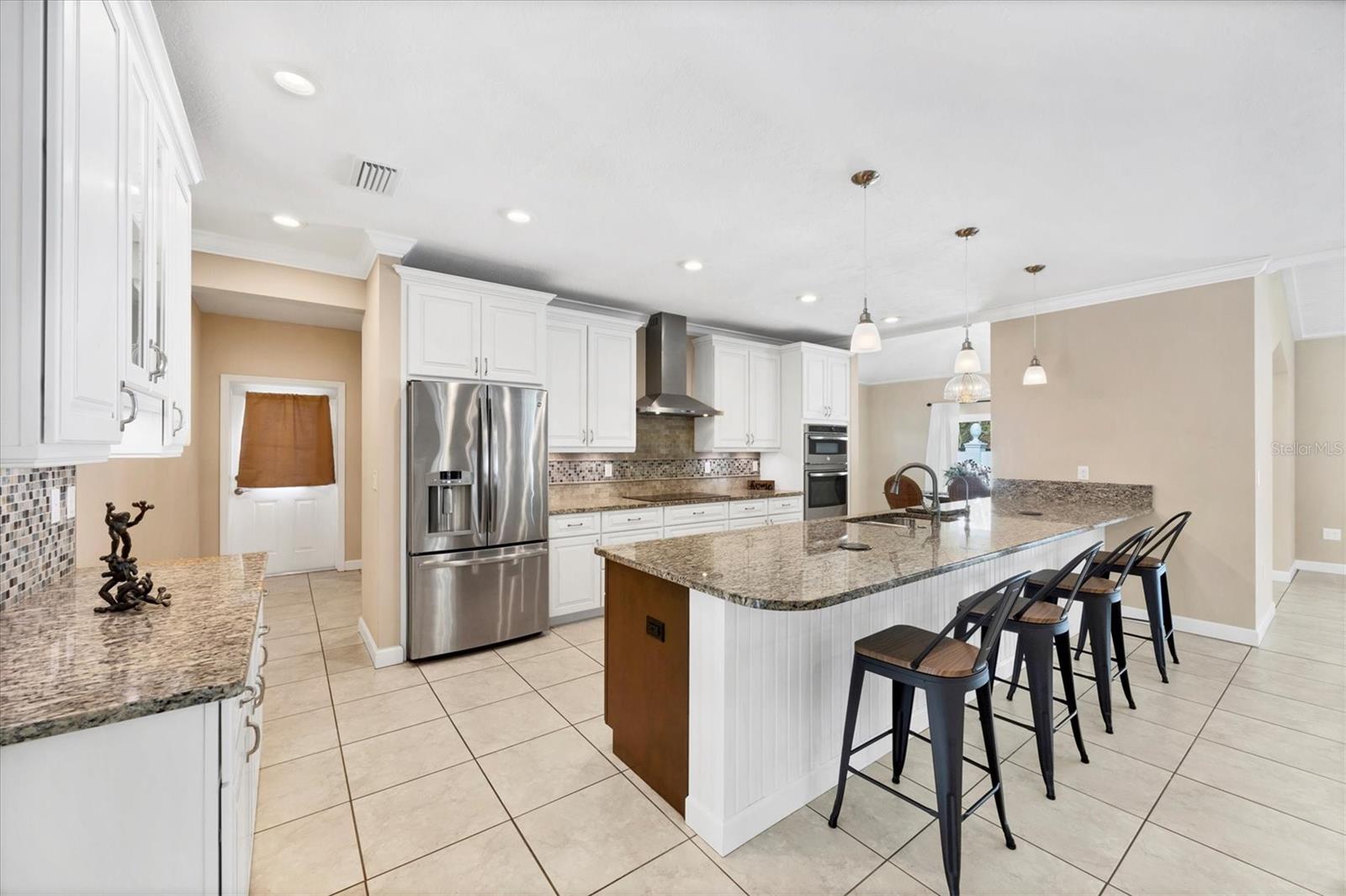 Image 20 of 66 For 18 Golf View Drive