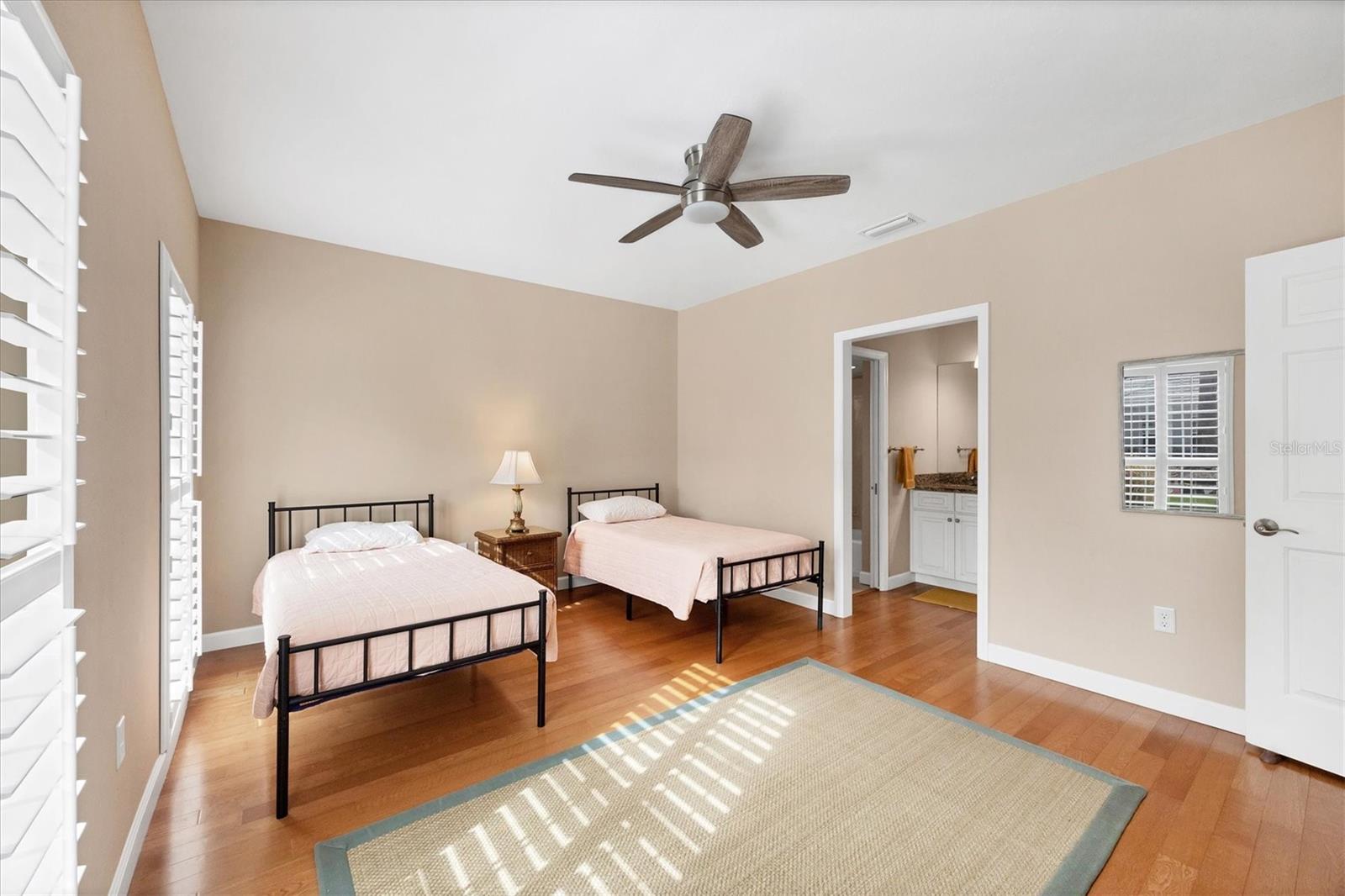 Image 29 of 66 For 18 Golf View Drive