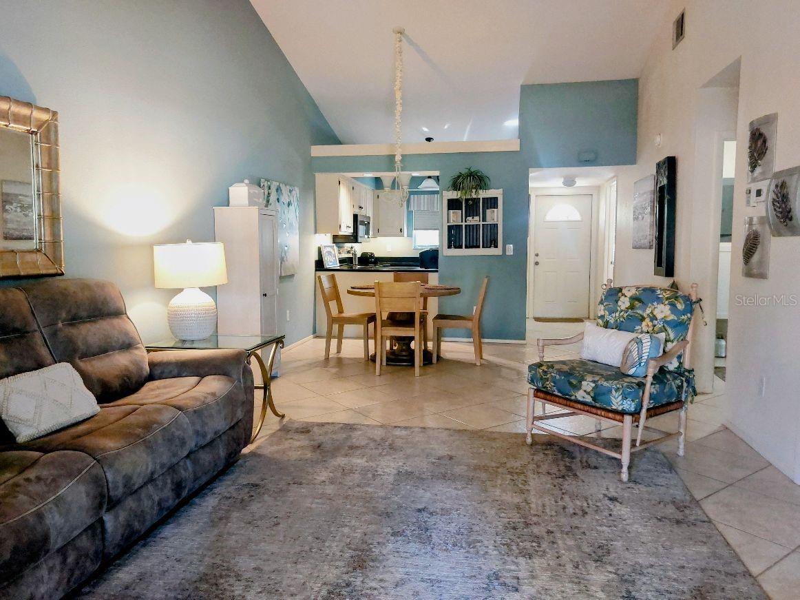 Image 15 of 46 For 5724 Beaumont Loop