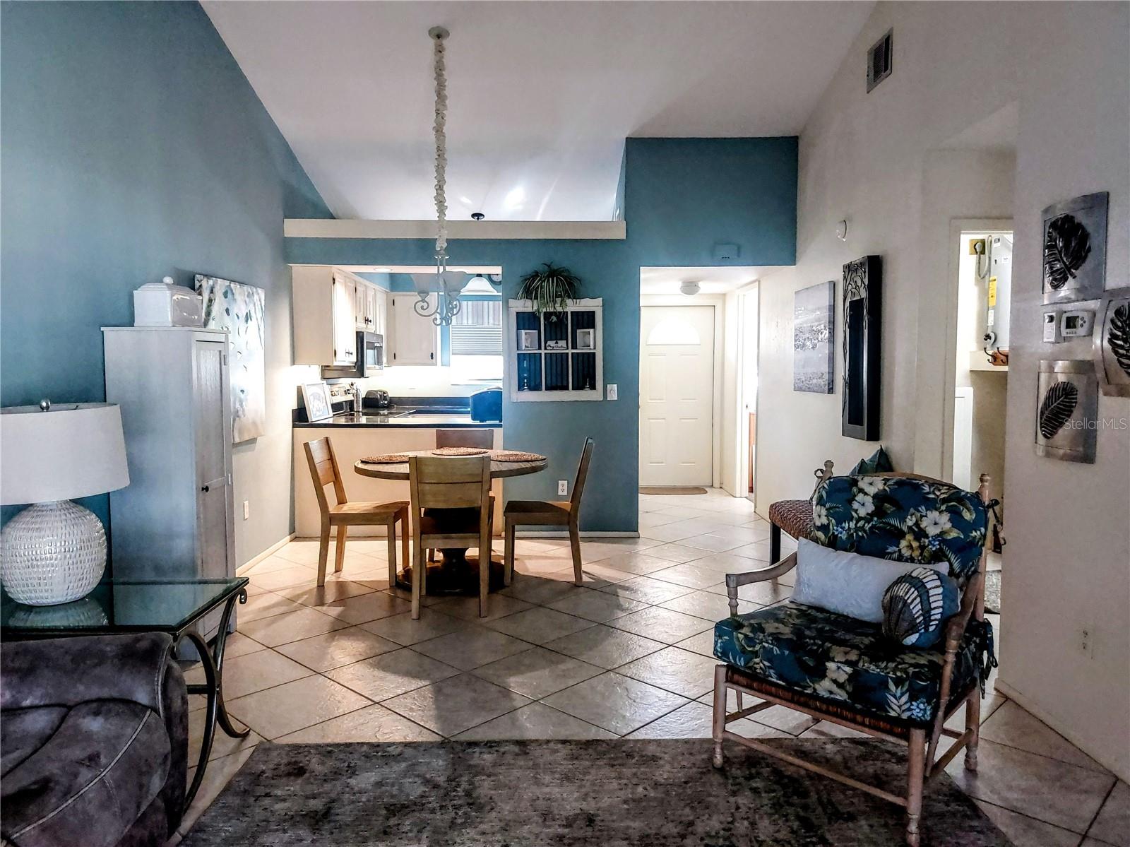 Image 18 of 46 For 5724 Beaumont Loop