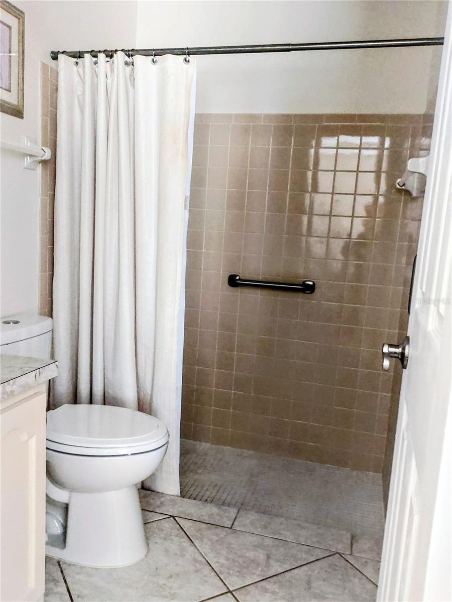 Image 30 of 46 For 5724 Beaumont Loop