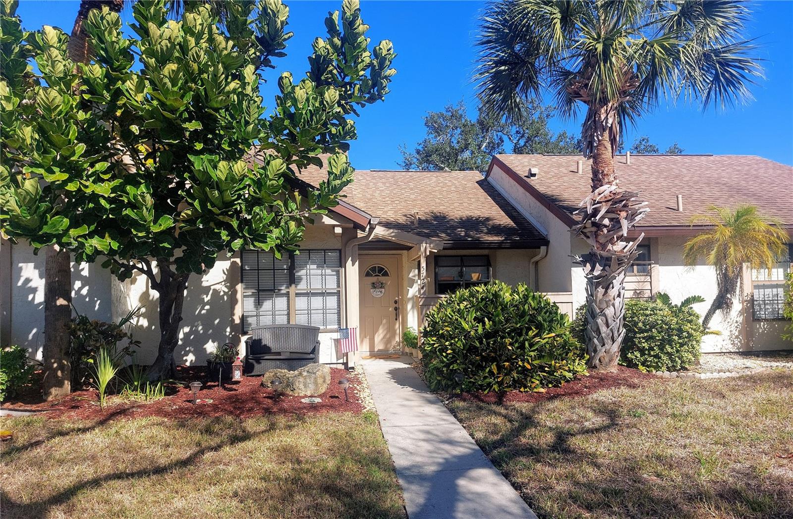 Image 4 of 46 For 5724 Beaumont Loop