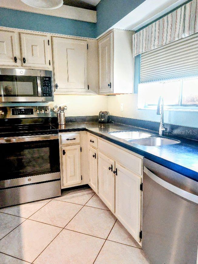 Image 9 of 46 For 5724 Beaumont Loop