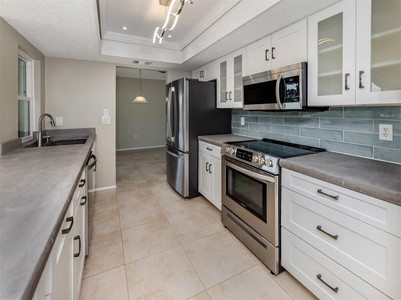 Image 15 of 55 For 1234 Pinebrook Way