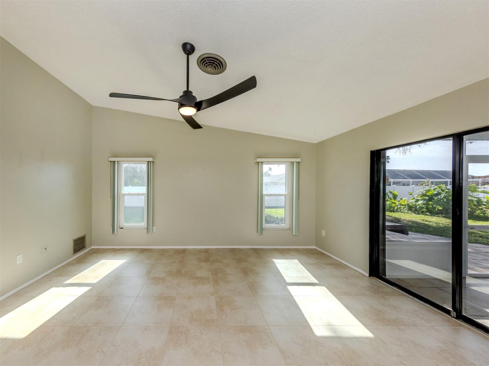 Image 8 of 55 For 1234 Pinebrook Way