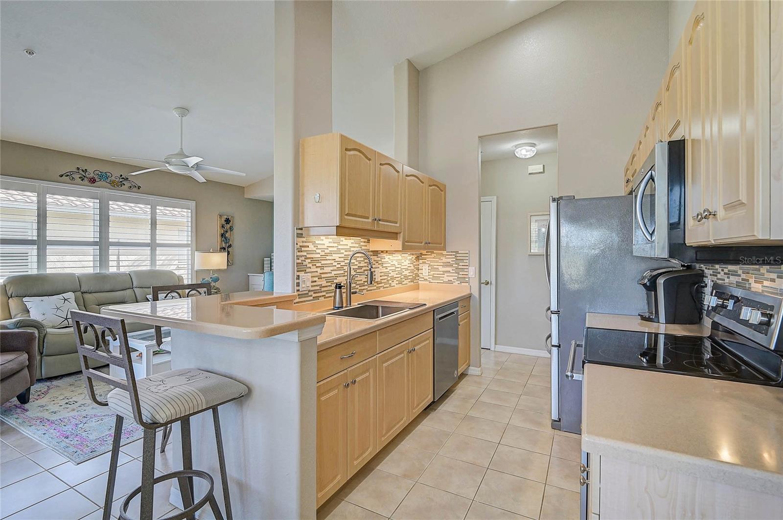 Image 11 of 52 For 4421 Corso Venetia Boulevard D21