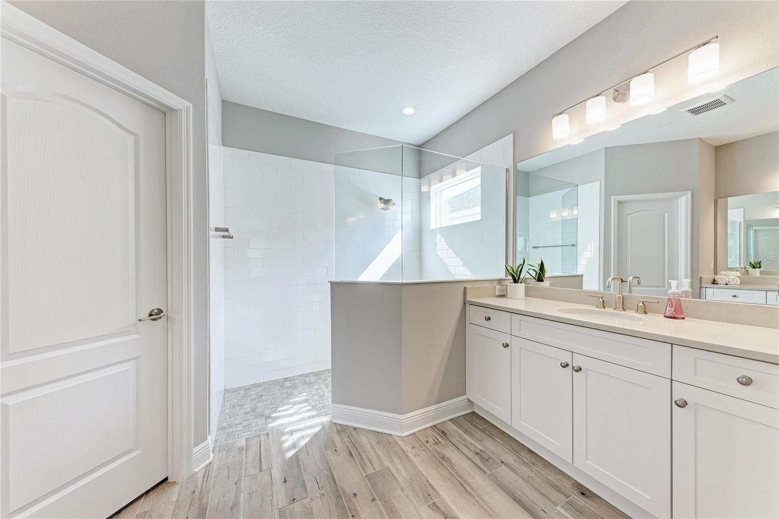 Image 28 of 87 For 4211 Rustling Pines Terrace