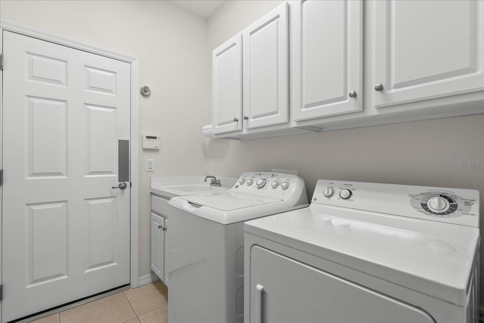 Image 24 of 44 For 11383 Dancing River Drive