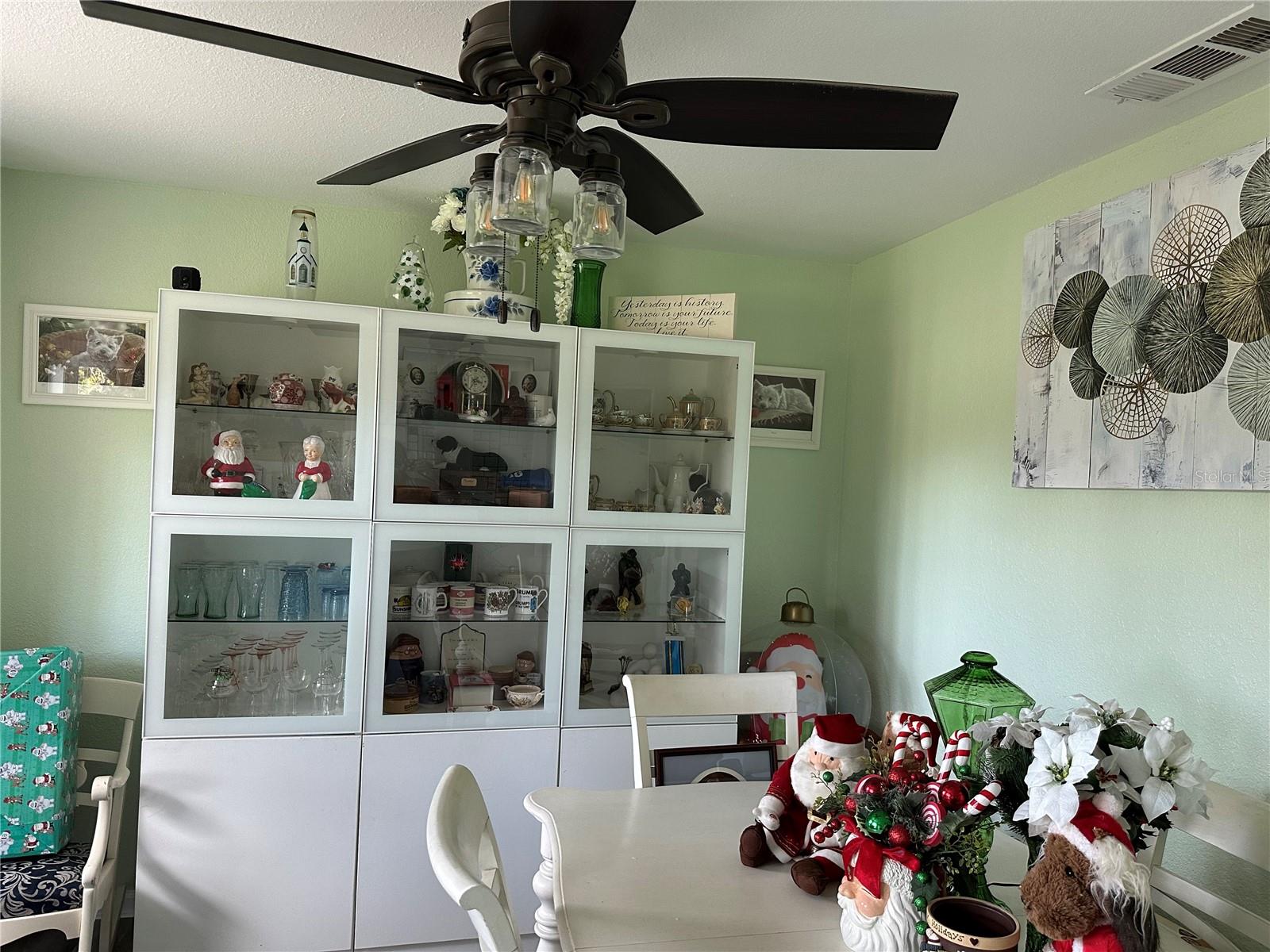 Image 10 of 67 For 1181 Larchmont Drive