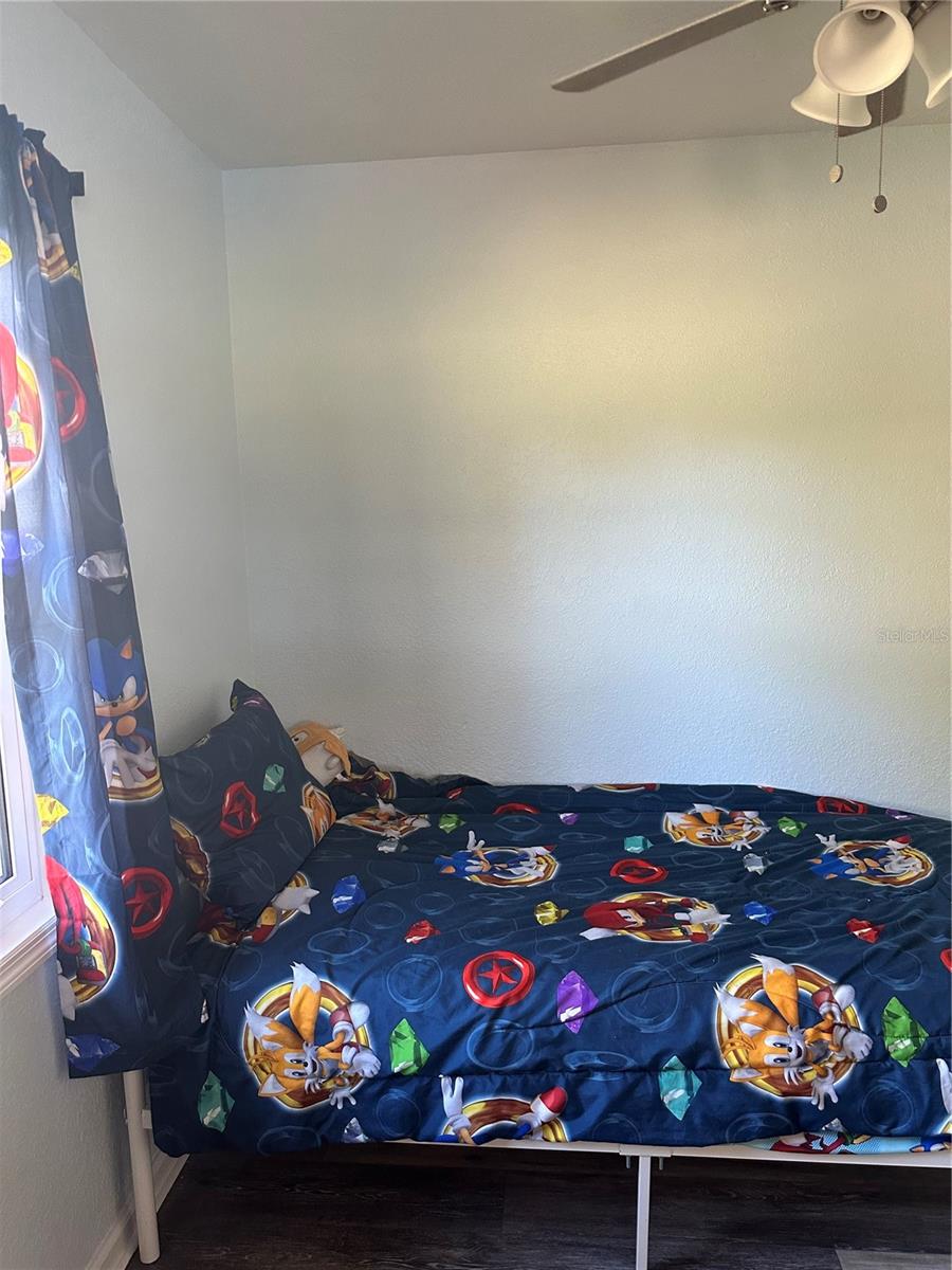 Image 38 of 67 For 1181 Larchmont Drive