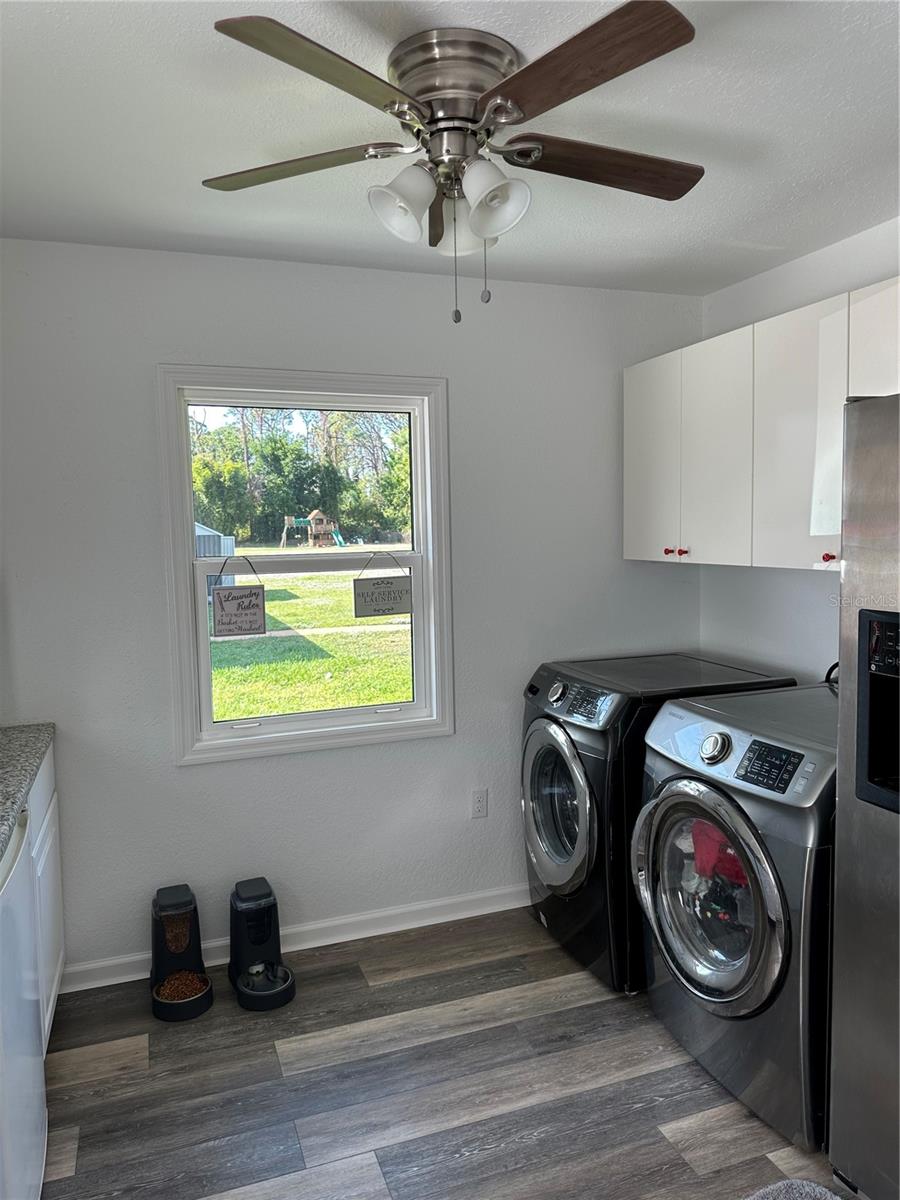 Image 47 of 67 For 1181 Larchmont Drive