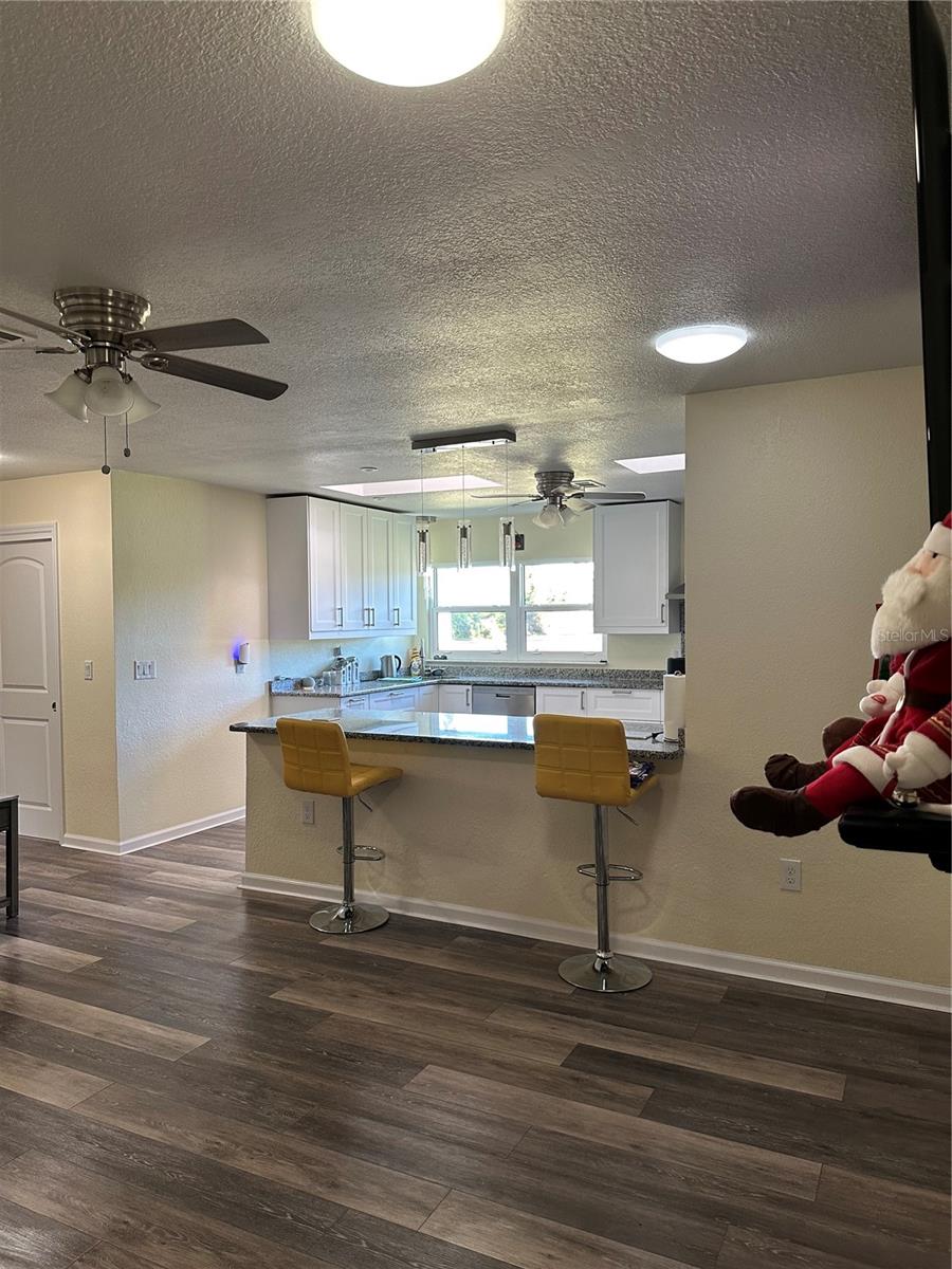 Image 52 of 67 For 1181 Larchmont Drive