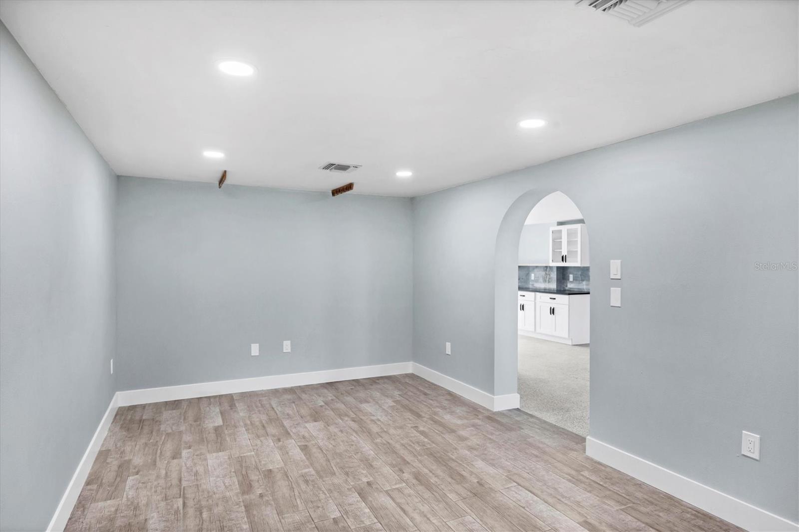 Image 10 of 36 For 1073 Alston Lane