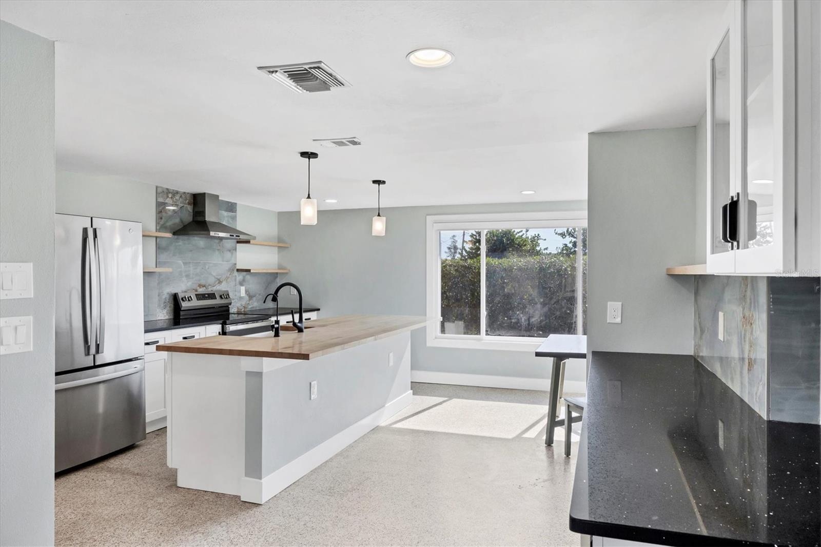 Image 12 of 36 For 1073 Alston Lane