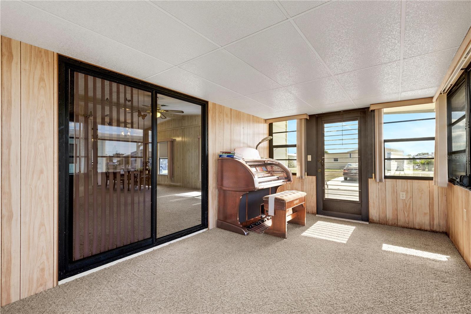 Image 12 of 49 For 357 Longwood Drive