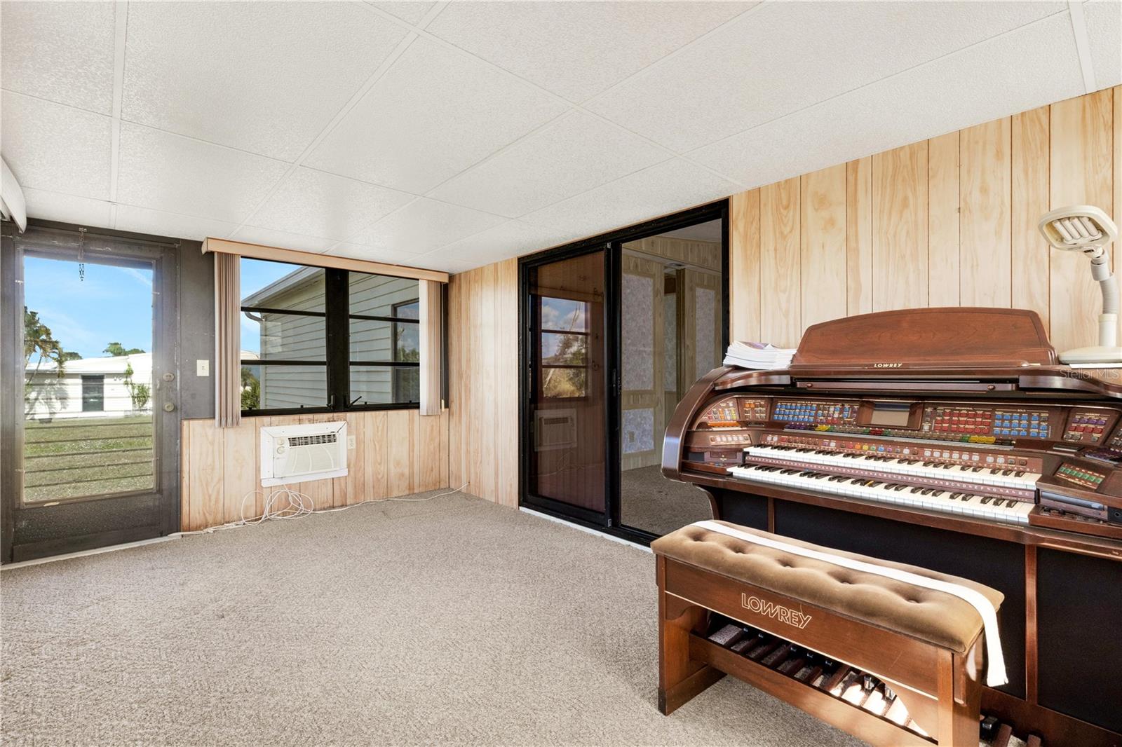 Image 14 of 49 For 357 Longwood Drive