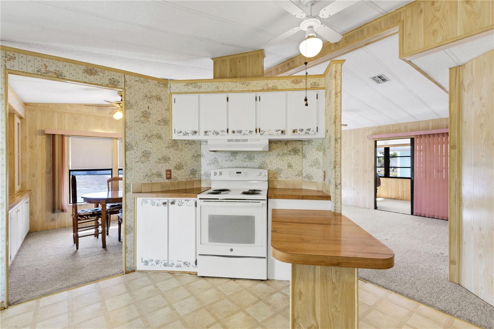 Image 20 of 49 For 357 Longwood Drive