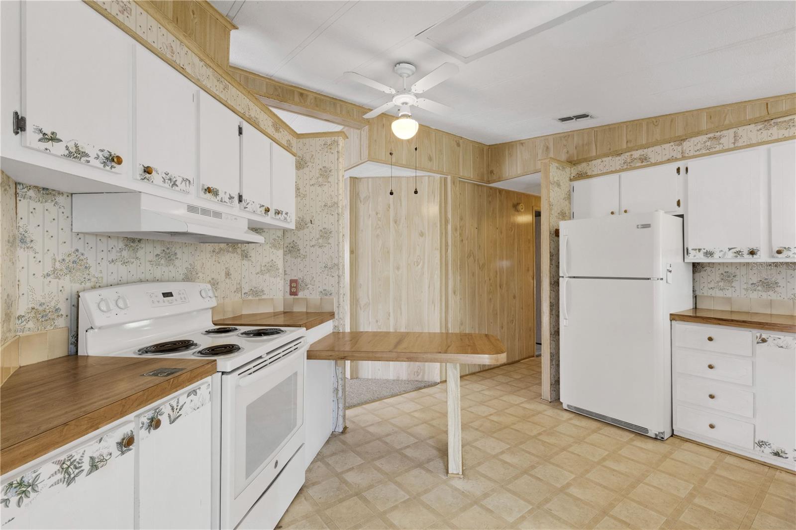 Image 21 of 49 For 357 Longwood Drive